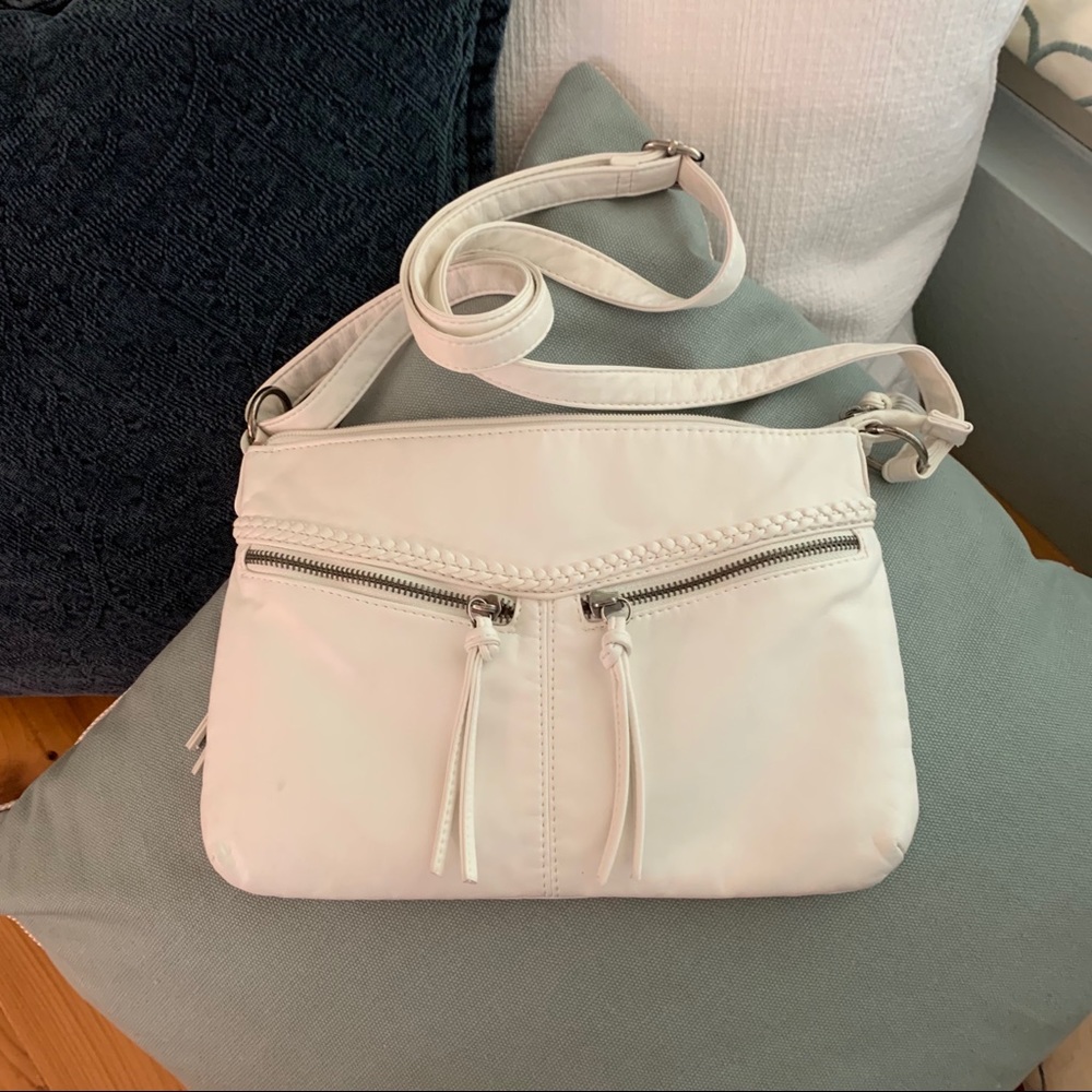 NWOT Bueno vegan leather crossbody - braided trim